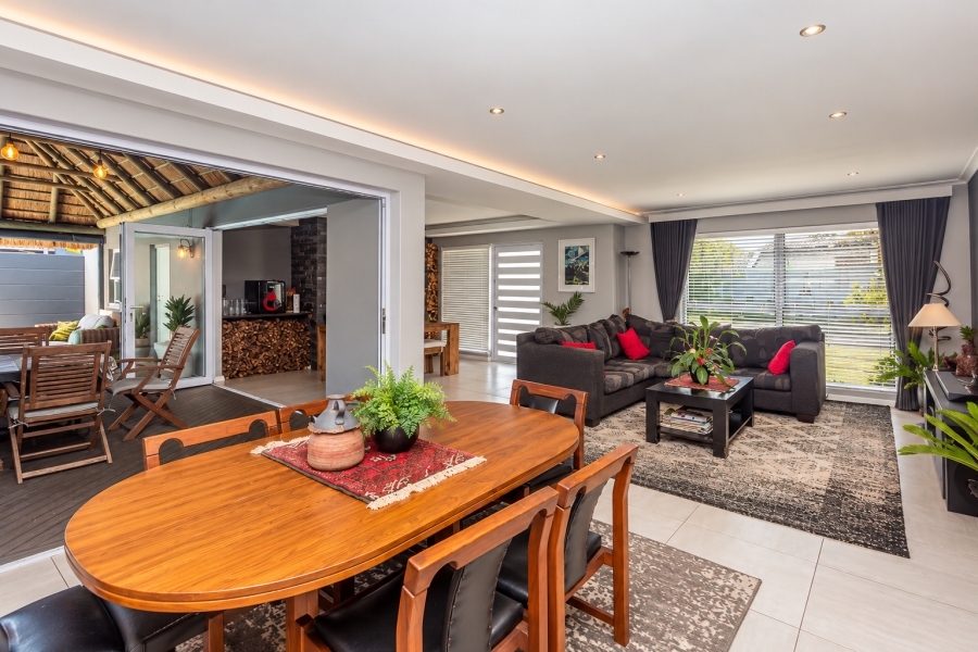 3 Bedroom Property for Sale in Plattekloof Glen Western Cape